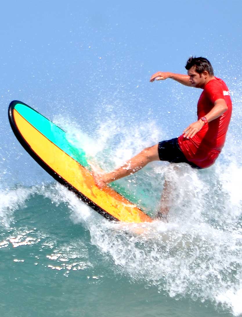 Pierrik moniteur de surf à Bali Ocean Surf