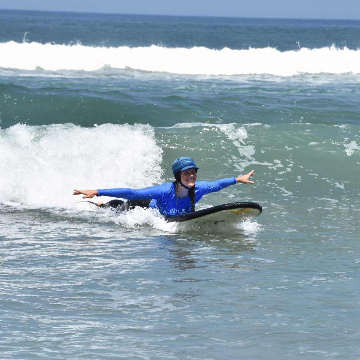 stage initiation débutant surf à l'école de surf bali ocean surf à seminyak 