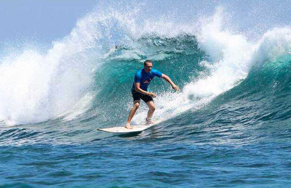 bali ocean surf instructor 
